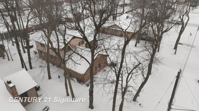 2765 Clairmount Drive, Saginaw Twp, MI 48603