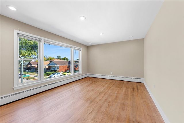 2131 W 53rd Place 2, Chicago, IL 60609