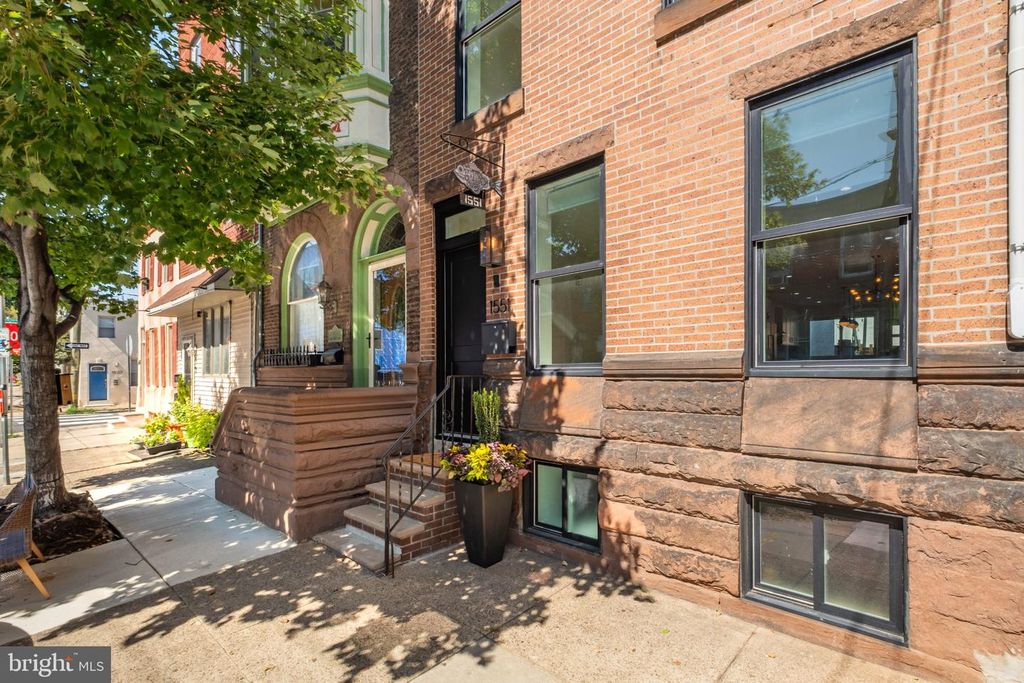 1551 E BERKS ST, PHILADELPHIA, PA 19125 — photo 3