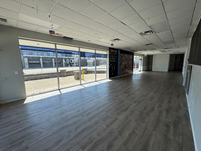 12250 S Harlem Avenue, Palos Heights, IL 60463