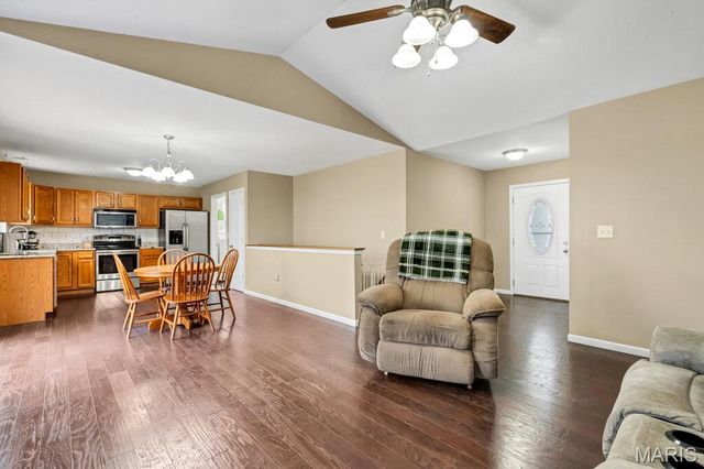 117 Hickory Trails Drive, Wright City, MO 63390