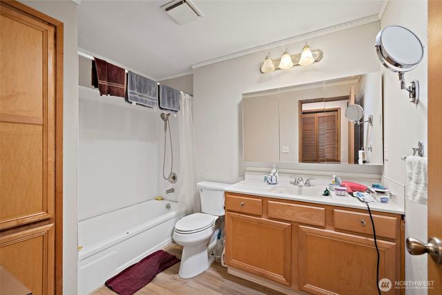 2521 Talbot Crest Drive S, Renton, WA 98055