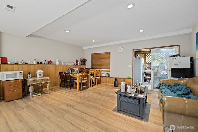 2521 Talbot Crest Drive S, Renton, WA 98055