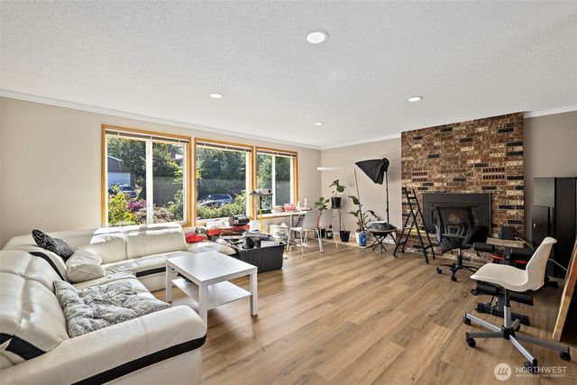 2521 Talbot Crest Drive S, Renton, WA 98055