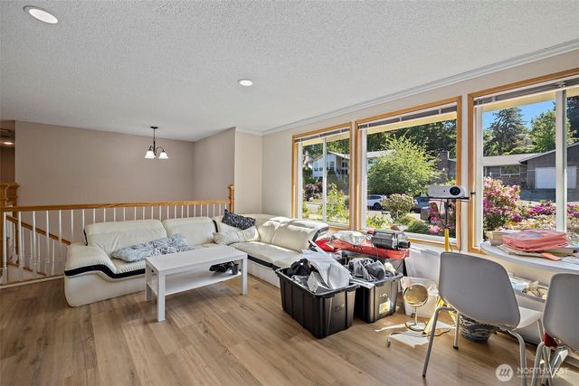 2521 Talbot Crest Drive S, Renton, WA 98055