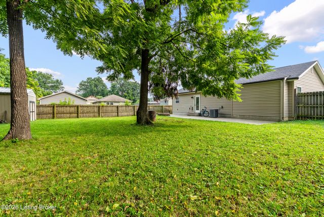 4405 Debbie Ct, Louisville, KY 40213