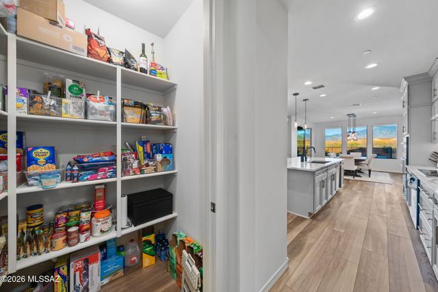 7911 S Land Grant Drive, Tucson, AZ 85747