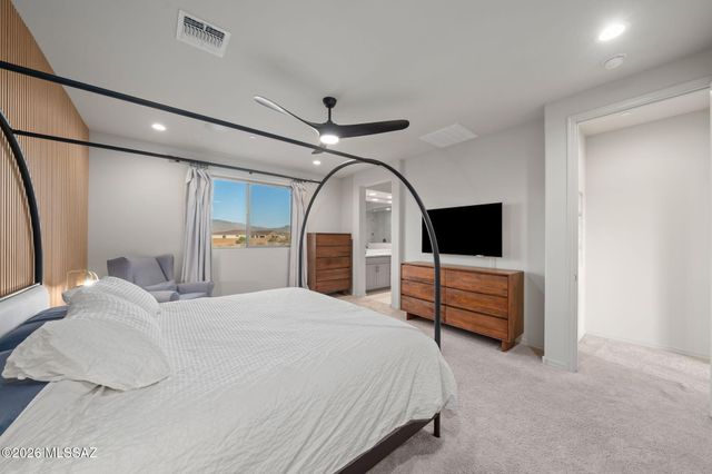 7911 S Land Grant Drive, Tucson, AZ 85747
