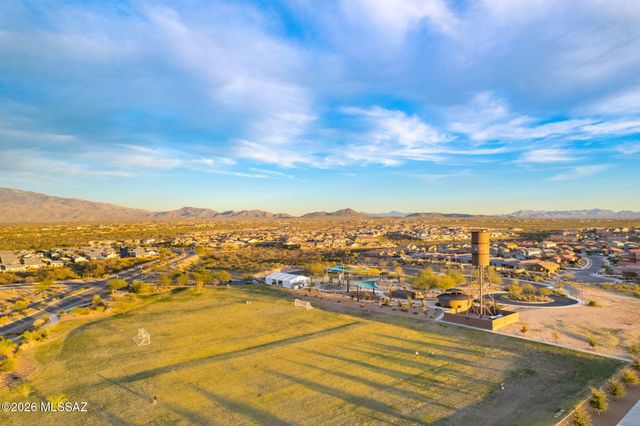 7911 S Land Grant Drive, Tucson, AZ 85747