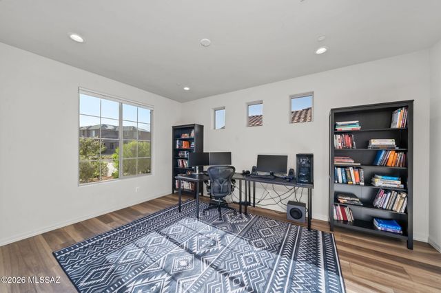 7911 S Land Grant Drive, Tucson, AZ 85747