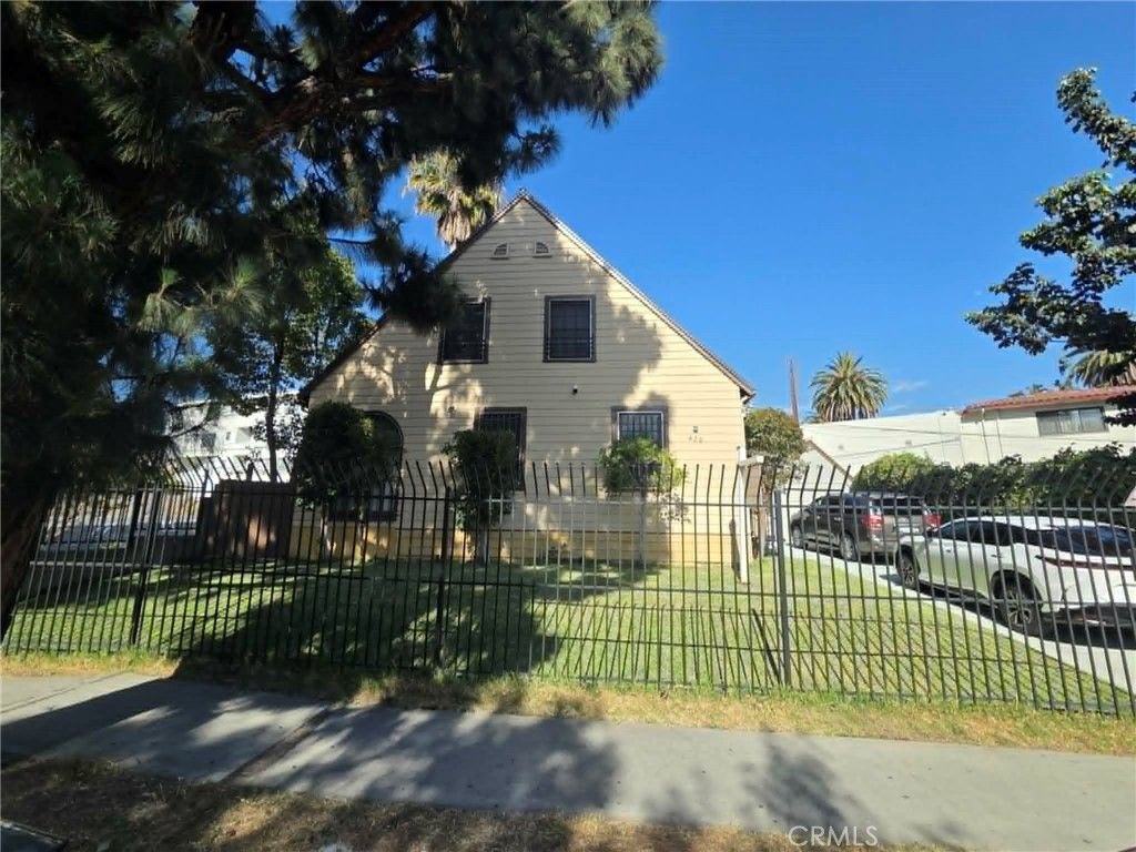 428 S Hoover. ST., Los Angeles, CA 90020