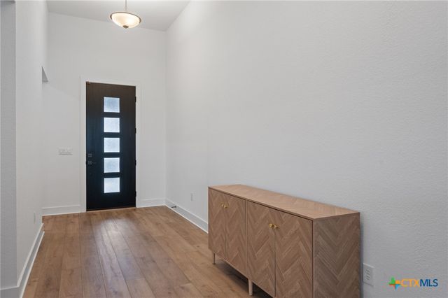 616 Hallwood Drive, Liberty Hill, TX 78642