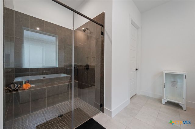 616 Hallwood Drive, Liberty Hill, TX 78642