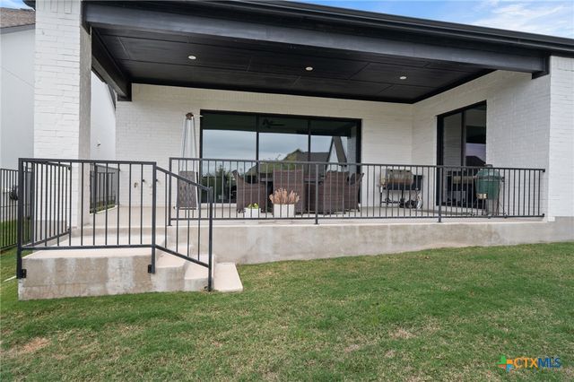 616 Hallwood Drive, Liberty Hill, TX 78642