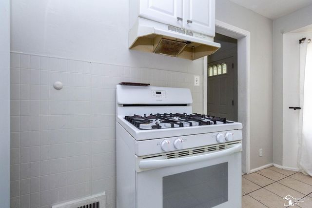 2169 Cicotte Avenue, Lincoln Park, MI 48146