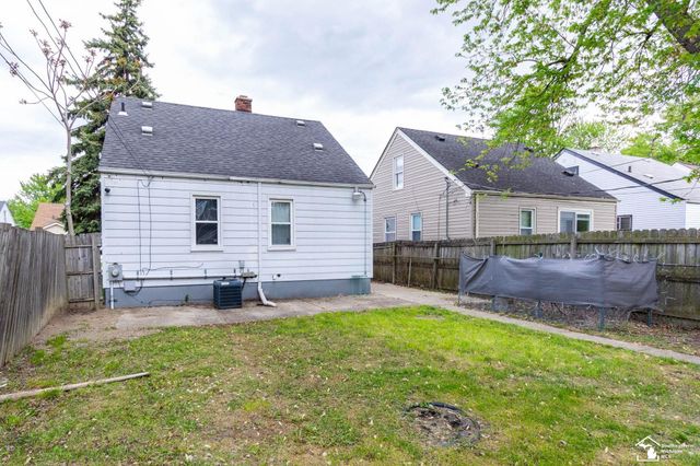 2169 Cicotte Avenue, Lincoln Park, MI 48146