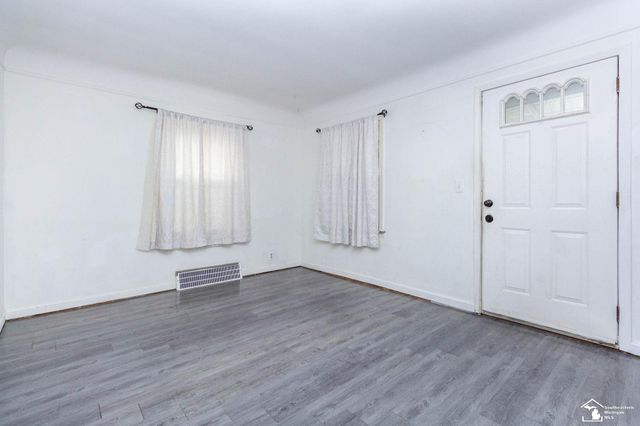 2169 Cicotte Avenue, Lincoln Park, MI 48146