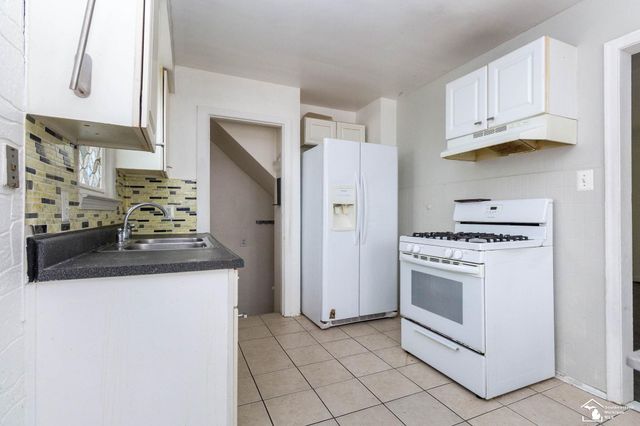 2169 Cicotte Avenue, Lincoln Park, MI 48146