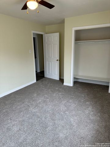 1819 Madrid St, San Antonio, TX 78237