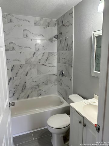 1819 Madrid St, San Antonio, TX 78237