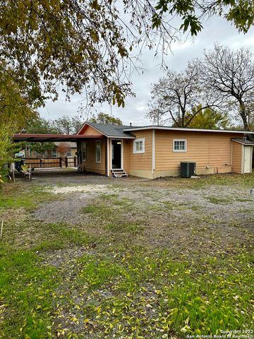 1819 Madrid St, San Antonio, TX 78237