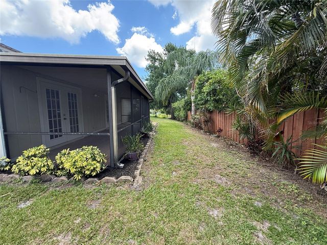 5025 82ND WAY E, Sarasota, FL 34243