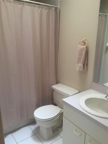 5025 82ND WAY E, Sarasota, FL 34243
