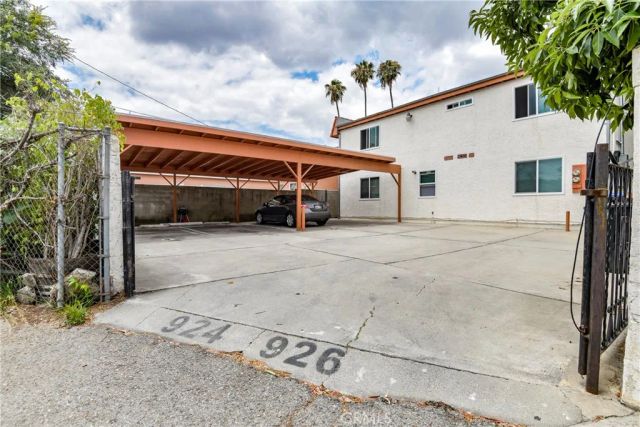 924 W Clark, Burbank, CA 91506