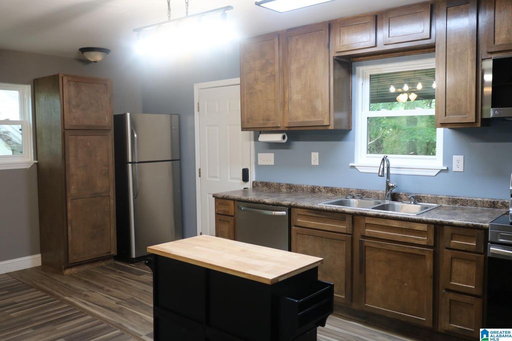 313 OAK LANE, Mulga, AL 35118
