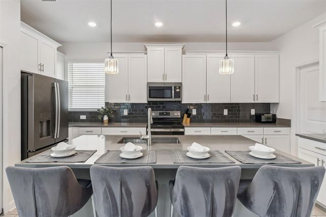 9095 SOMMERSET HILLS DRIVE, Davenport, FL 33896