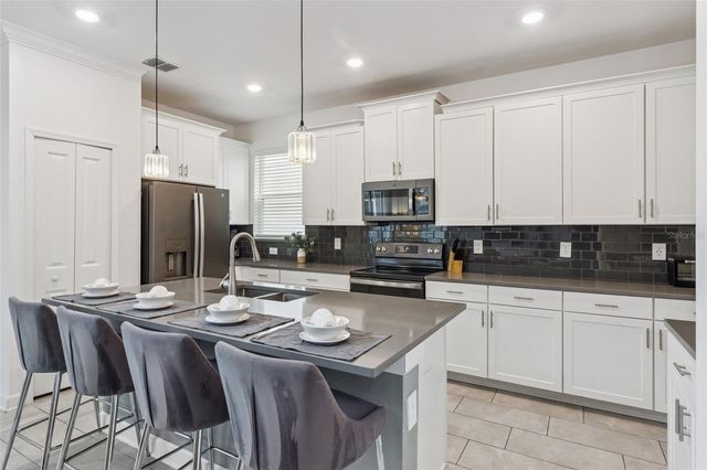 9095 SOMMERSET HILLS DRIVE, Davenport, FL 33896