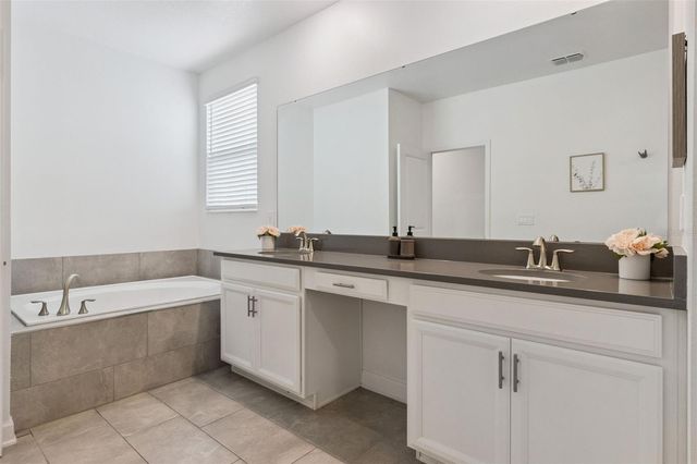 9095 SOMMERSET HILLS DRIVE, Davenport, FL 33896