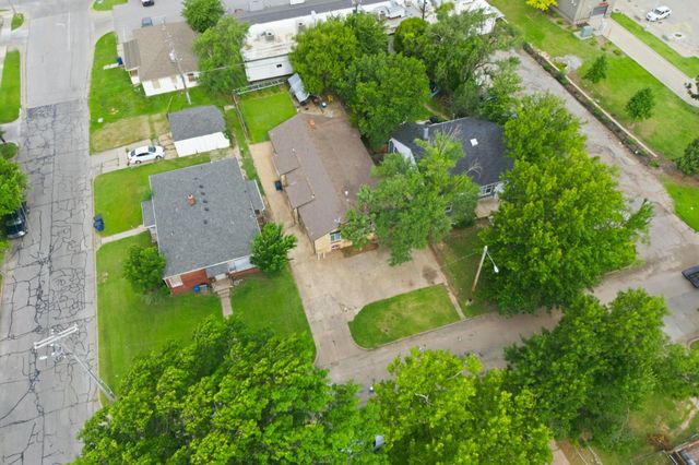 549-551 S Glendale Ave, Wichita, KS 67218