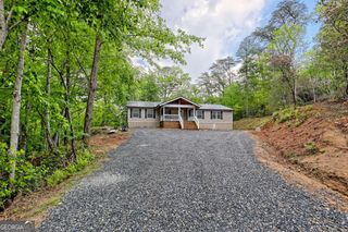 65 Redwood Lane, Tiger, GA 30576