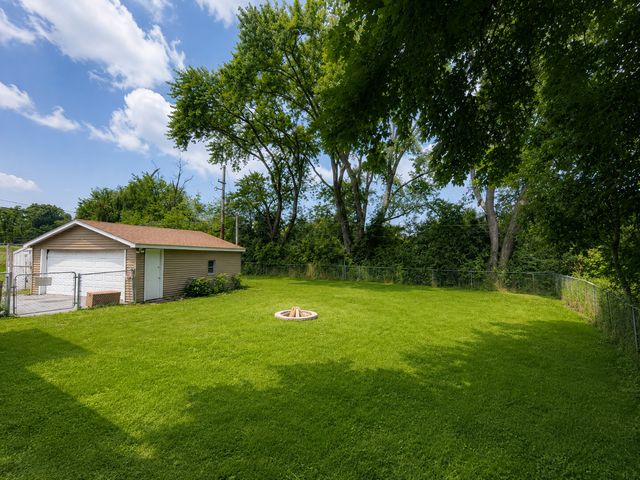 924 Hillwood Circle, Round Lake Beach, IL 60073