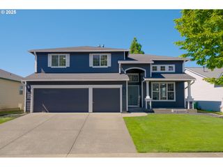 467 IRONWOOD Ter, Woodburn, OR 97071