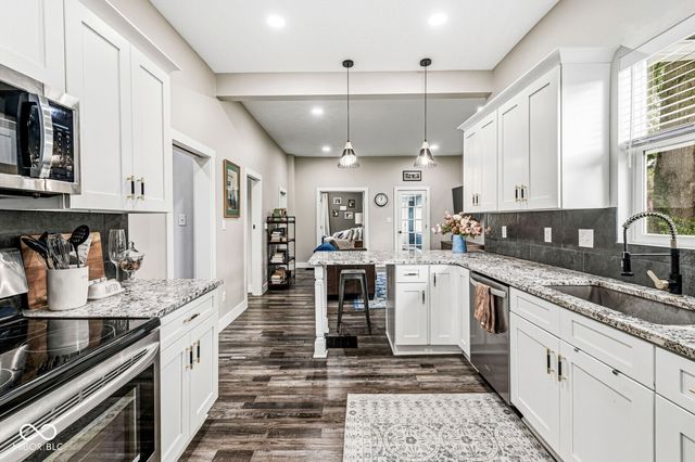 245 W Main Street, Mooresville, IN 46158
