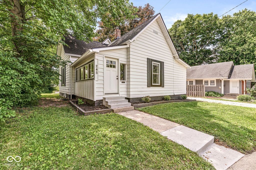 245 W Main Street, Mooresville, IN 46158