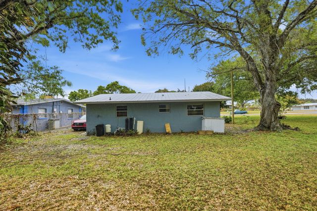 601 Russ Road, Fort Pierce, FL 34982