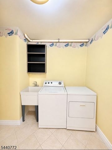 59 Allen St, Netcong Boro, NJ 07857