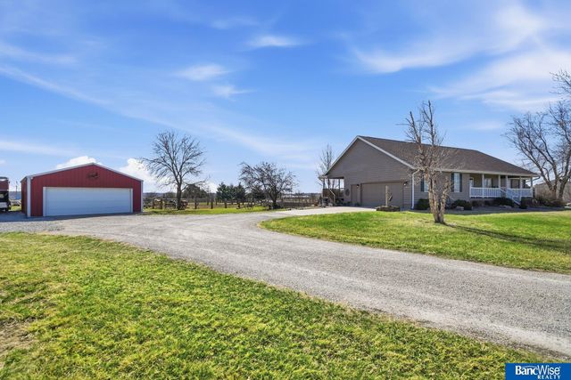 6830 SW 9 Street, Lincoln, NE 68523