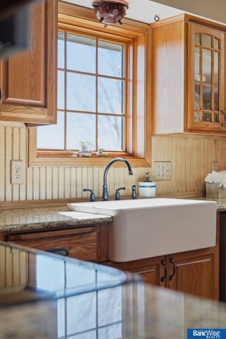 6830 SW 9 Street, Lincoln, NE 68523