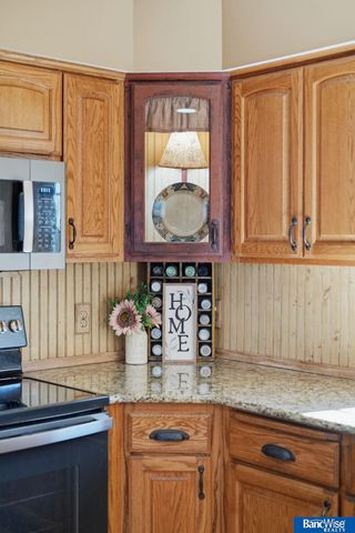 6830 SW 9 Street, Lincoln, NE 68523