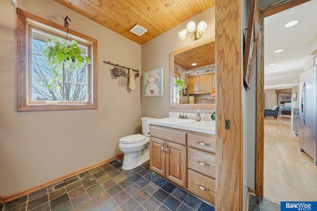 6830 SW 9 Street, Lincoln, NE 68523