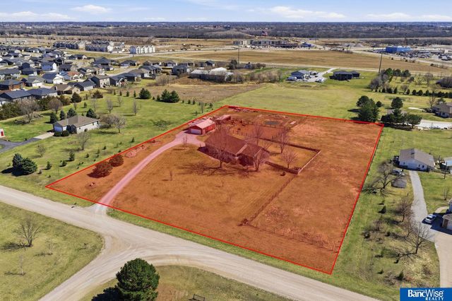 6830 SW 9 Street, Lincoln, NE 68523