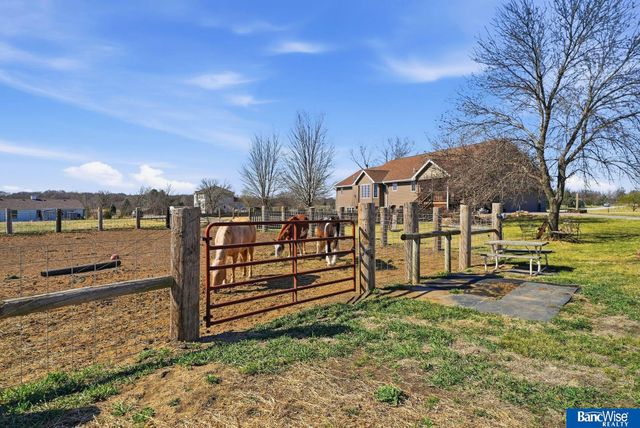 6830 SW 9 Street, Lincoln, NE 68523