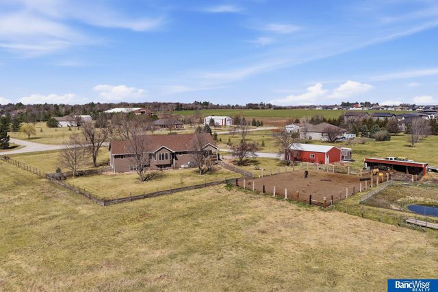 6830 SW 9 Street, Lincoln, NE 68523