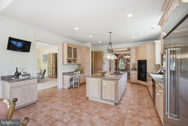 9200 REDWOOD AVE, Bethesda, MD 20817