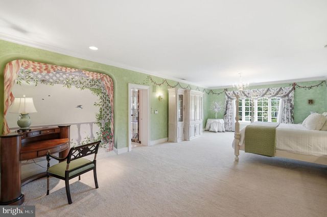 9200 REDWOOD AVE, Bethesda, MD 20817