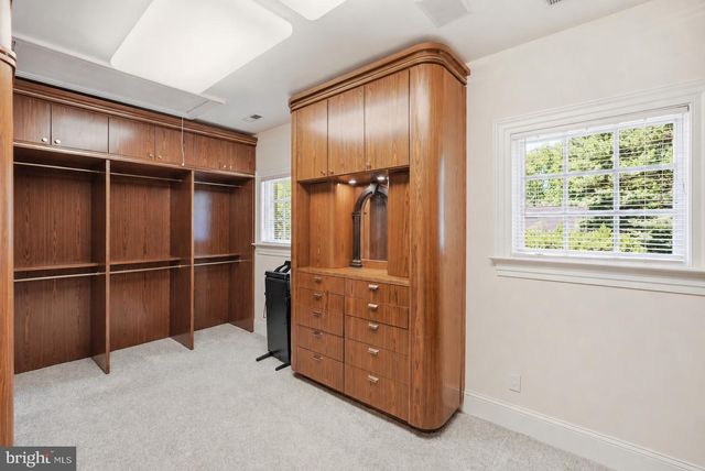 9200 REDWOOD AVE, Bethesda, MD 20817